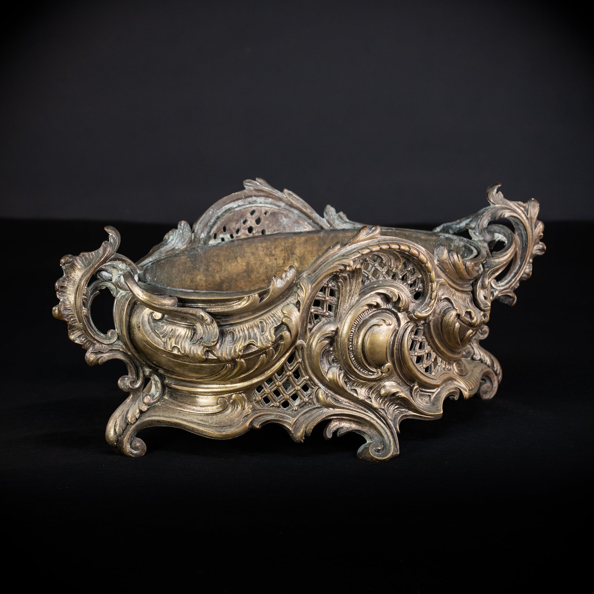 Bronze Jardiniere | French Baroque 1800s | 18.9” / 48 cm