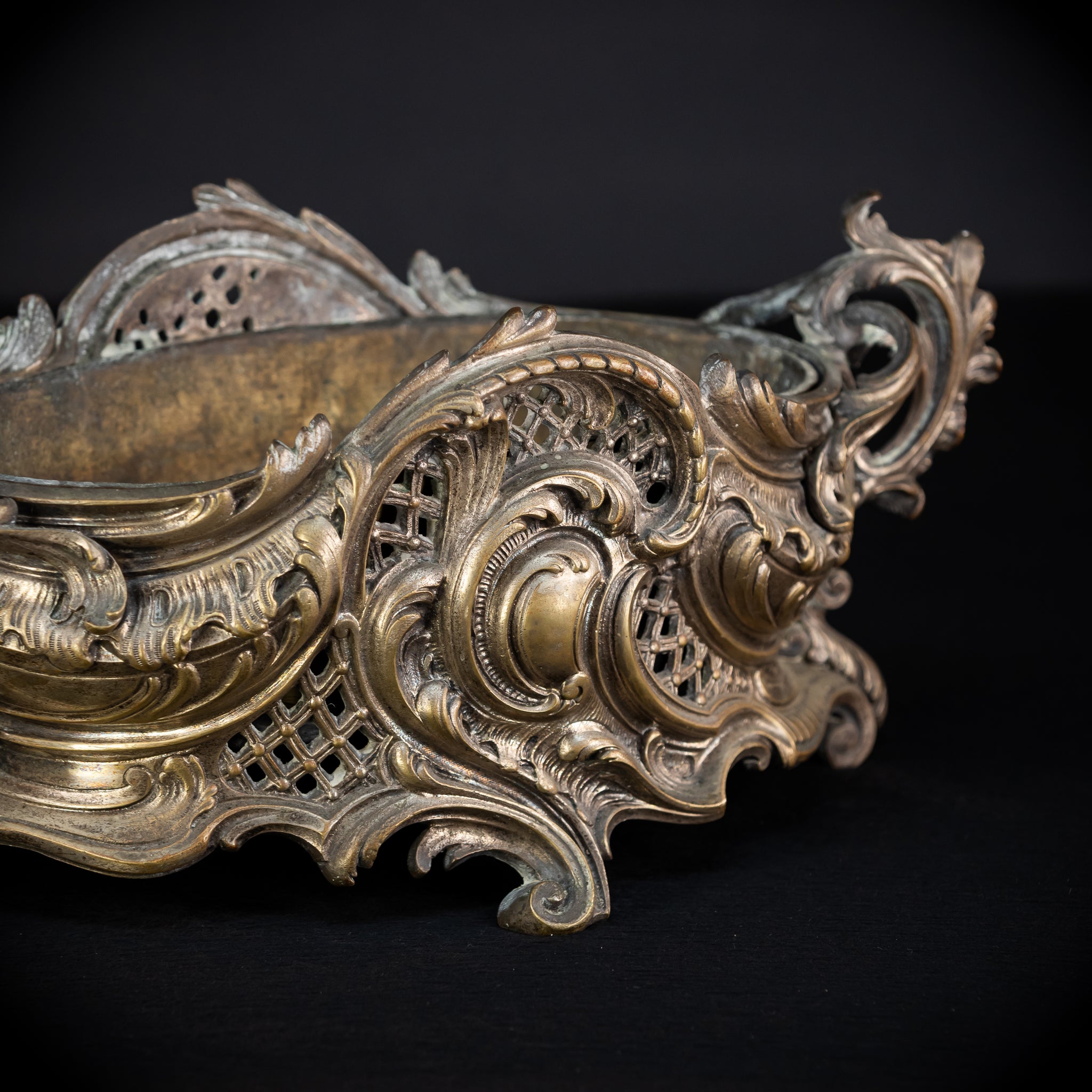 Bronze Jardiniere | French Baroque 1800s | 18.9” / 48 cm