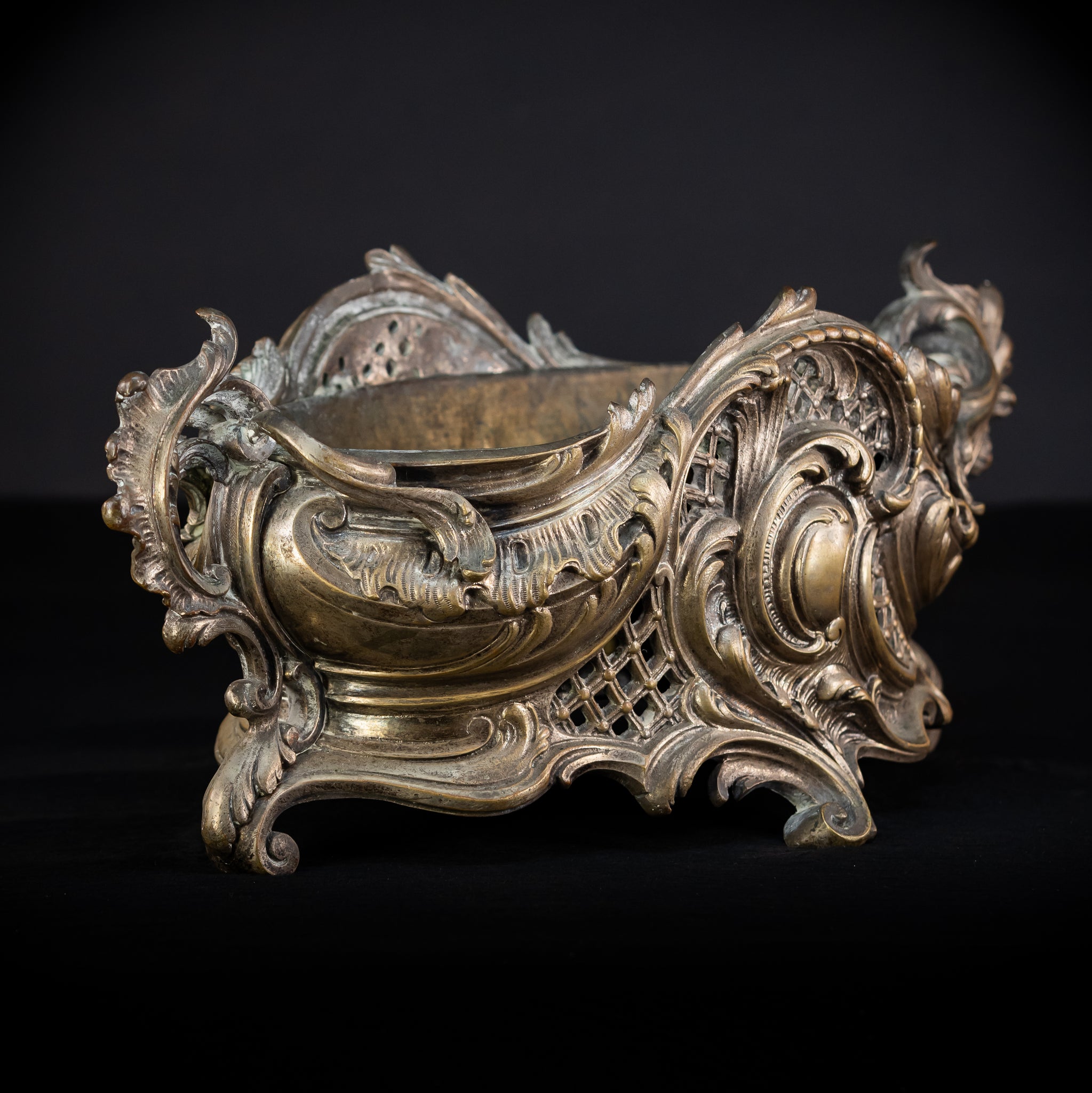 Bronze Jardiniere | French Baroque 1800s | 18.9” / 48 cm