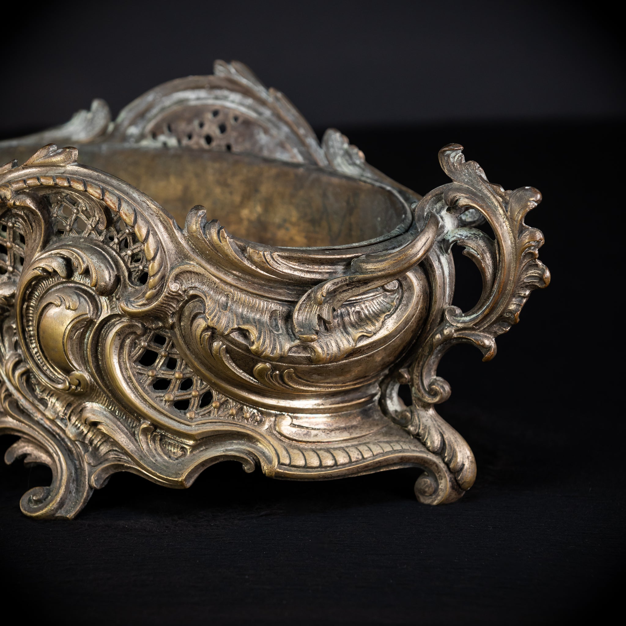 Bronze Jardiniere | French Baroque 1800s | 18.9” / 48 cm