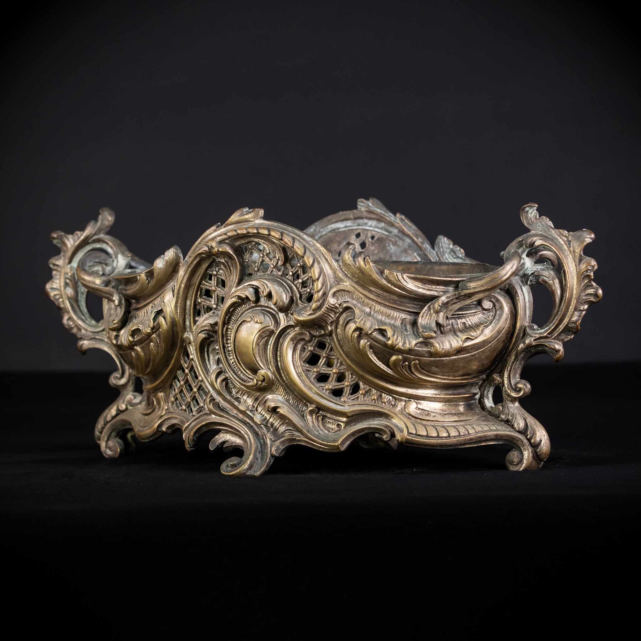 Bronze Jardiniere | French Baroque 1800s | 18.9” / 48 cm