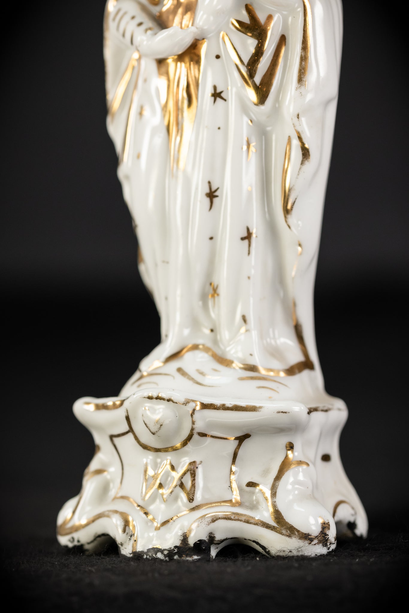 Virgin Mary Porcelain Statue |  Antique