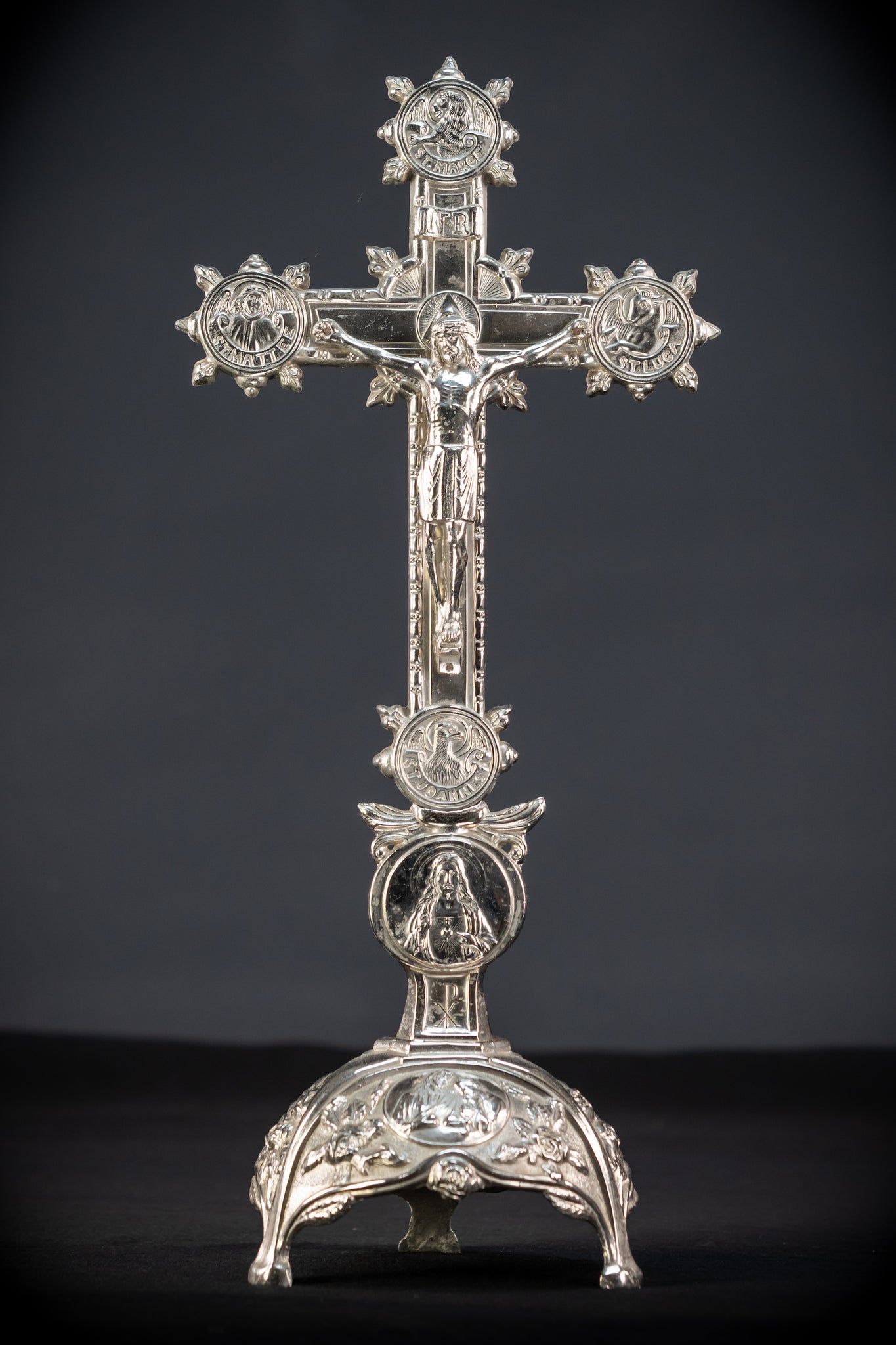 Altar Crucifix | Silvered Metal  | 17.3”